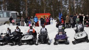 Гонки на снегоходах в Ягельном ЛПУМГ