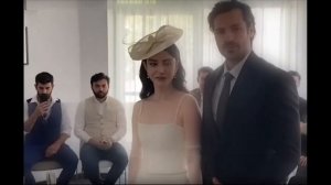 Озге Гюрель и Серкан Чайоглу - счастливый момент