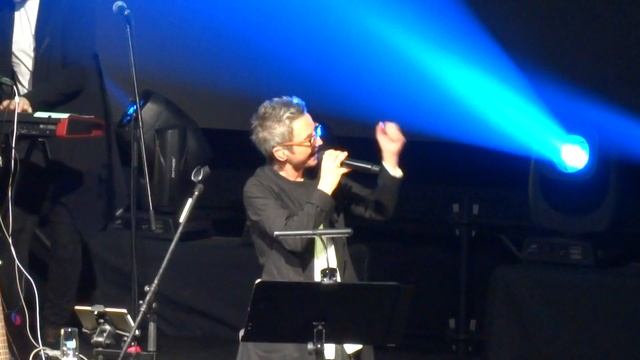 Сурганова и Оркестр - Притяженье земли (25.12.2020) смотреть онлайн