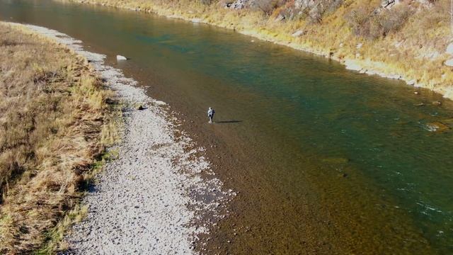 Осень в горах, река Песчаная смотреть онлайн