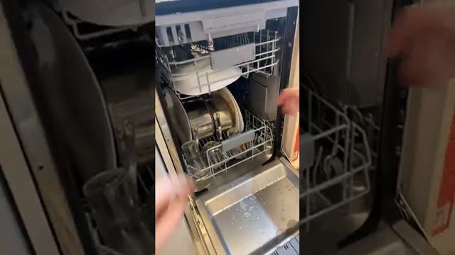 Посудомоечная машинка первый запуск смотреть онлайн