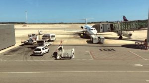 Barcelona Airport Traffic [Time-Lapse]