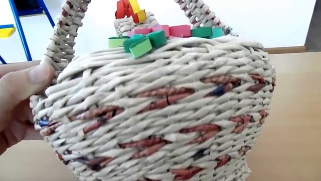 Плетение из трубочек корзина из газетных трубочек обзор смотреть онлайн