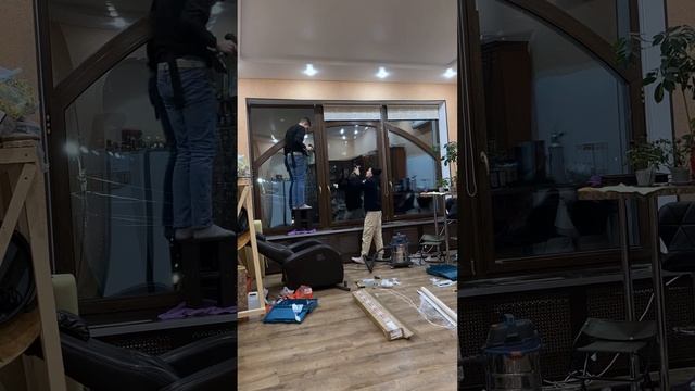 Рулонные шторы: закрываем большое окно