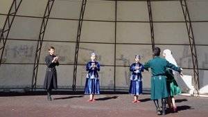 Танец «Лъапэрисэ»