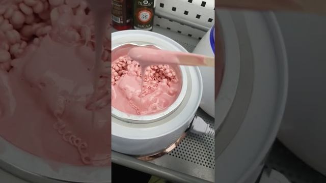 Розовый воск.