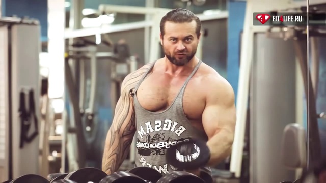 УПРАЖНЕНИЕ ПОДЪЕМ НА БИЦЕПС С СУПИНАЦИЕЙ смотреть онлайн