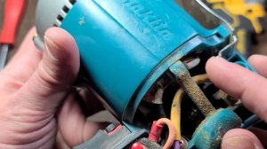 Makita 6805BV Hybrid Drywall/Adjustable Torque Sheet Metal Screw Gun Review