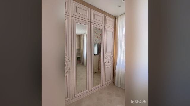 Шкаф