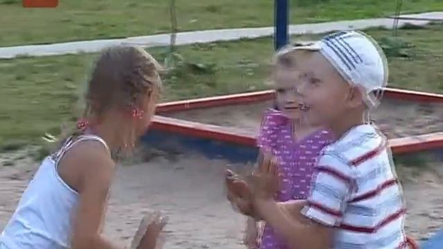 Строительство парковки рядом с детской площадкой