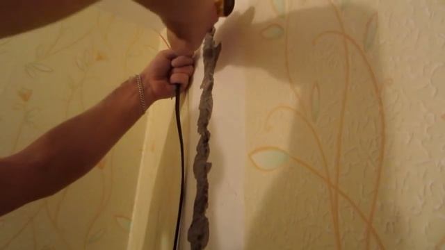 Штробление стены перфоратором. Установка подрозетников