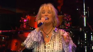 Tanya Tucker - Two Sparrows In A Hurricane [OFFICIAL LIVE VIDEO]
