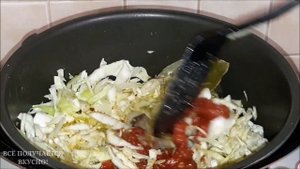 ТУШЁНАЯ КАПУСТА С ФРИКАДЕЛЬКАМИ ?