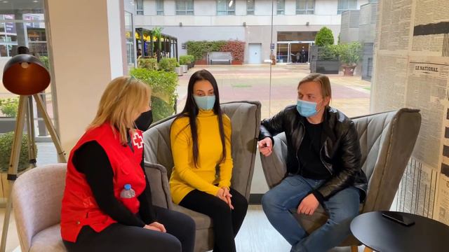 VLOG: ДАЛИ ИНТЕРВЬЮ КРАСНОМУ КРЕСТУ В ИСПАНИИ //Entrevista para Cruz Roja en España // ДЕМЕНТЬЕВЫ / смотреть онлайн