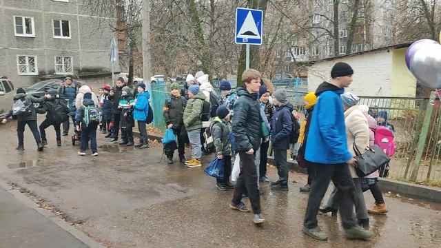 Поздравили именинницу и всю школу???#2 смотреть онлайн