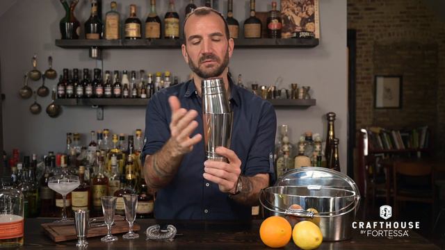 How to use a Boston Shaker смотреть онлайн