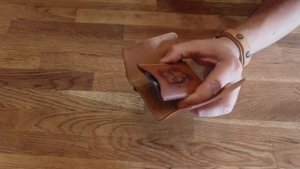 Минималистичный кошелек на лето Обзор