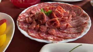 Праздничный стол на День рождения доченьки
