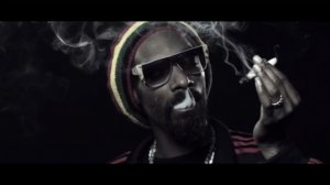 Snoop Dogg feat. Wiz Khalifa - french inhale