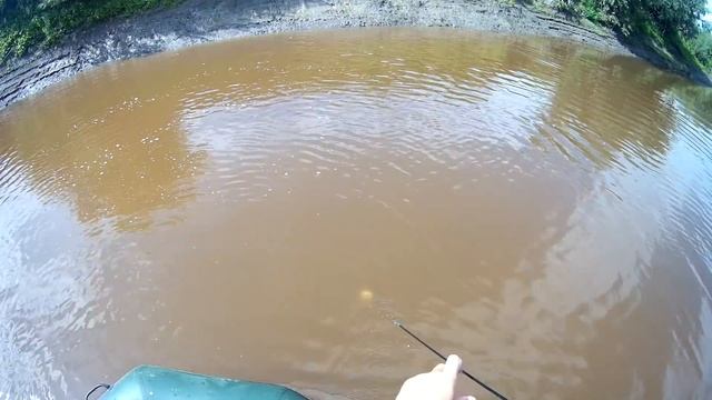 Клёвая рыбалка на кастинговую сеть!!! Трофей взят)))