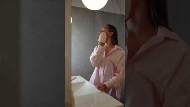 Как снять макияж без специальных средств? смотреть онлайн