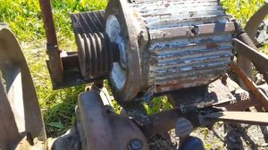 конная косилка и конные грабли до сих пор в работе