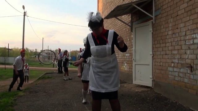 Подарок от родителей выпускникам Александровской школы смотреть онлайн