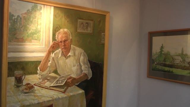 Учимся рисовать. Дети рисуют карандашами.Экскурсию по выставке смотреть онлайн