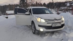 Citroen c-crosser 2.4 cvt 4wd автозвук по лайту ?