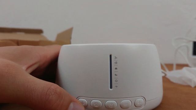 Колонка генератор звуков (белый шум) смотреть онлайн