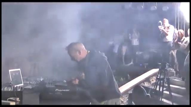 The Great Wall Beach Party: Great Walls of Fire, Qinhuangdao Shanhaiguan|Subeo Walking In Your Hear смотреть онлайн