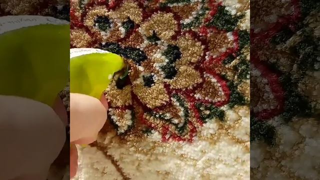 Как быстро убрать пластилин или жвачку с вашего ковра. смотреть онлайн