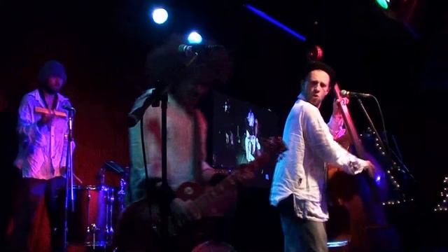 Billy's Band в клубе 16 тонн 14.01.2011г. - Кафе Последний путь смотреть онлайн