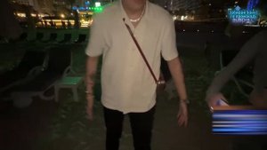 инст рина учит бустера танцевать