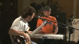 Максим Леонидов и  ХиппоБэнд    Колыбельная