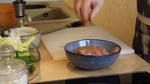 Простая шаверма с курой. Готовим дома за 15 минут. смотреть онлайн