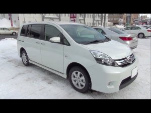 2013 TOYOTA Isis PLATANA V-SELECTION Blanc Японские автомобили. Правый руль.