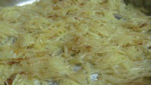 Картофель с яйцами и беконом