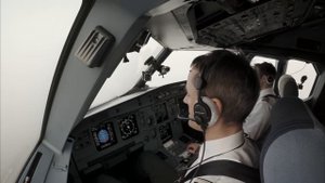 From ZRH to NCE with our Cockpit Crew | SWISS