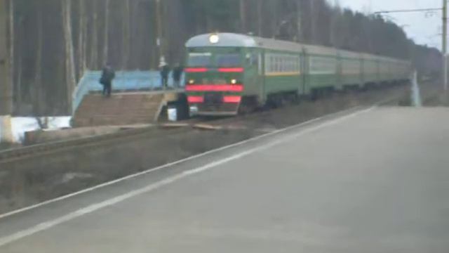 Электропоезд ЭР2.67 км. Приозерского направления. смотреть онлайн