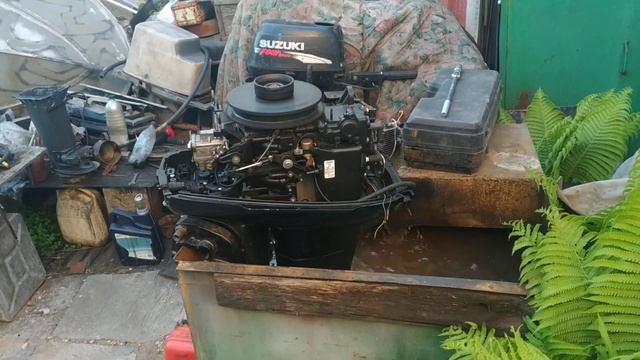 Mercury 40 EO запускается руками смотреть онлайн