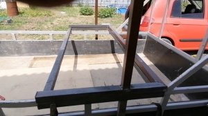 Левитирующий стол из проф  трубы, необычный стол, стол на цепях.