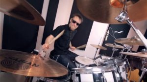 Somebody That I Used To Know (metal cover by Leo Moracchioli)