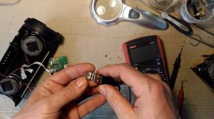 Ремонт бумбокса JBL.