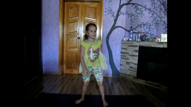 СЛОМАЛА СЕСТРЕ НОГУ?