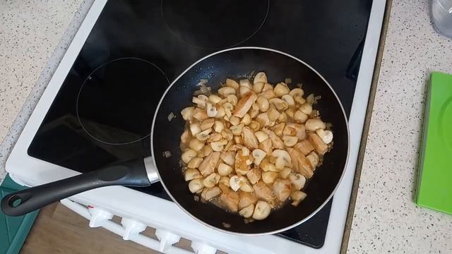 ЖЮЛЬЕН с КУРИЦЕЙ и ГРИБАМИ | Жульен быстро и просто на сковороде