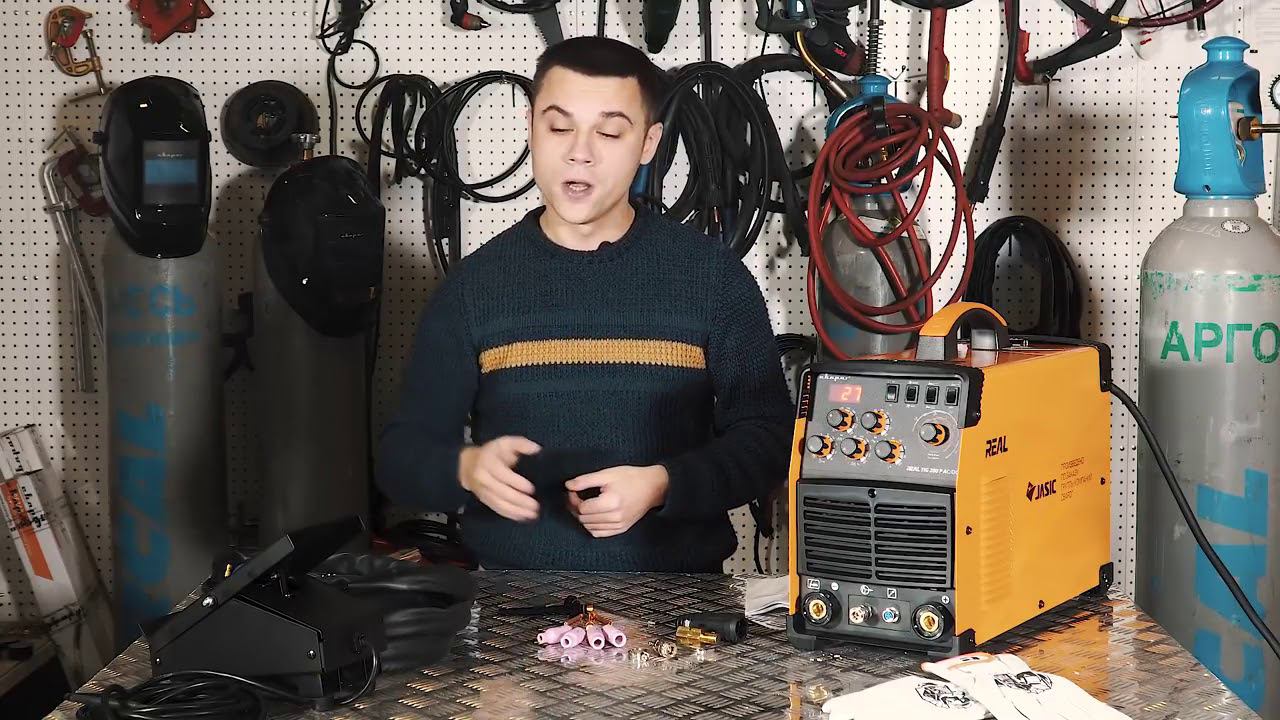 Обзор: Сварочный инвертор Сварог TIG 200 P AC/DC REAL E20101 смотреть онлайн