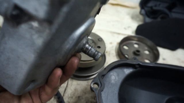 Прущий скутер для Бабушки..! Ремонт Suzuki Lets 1.