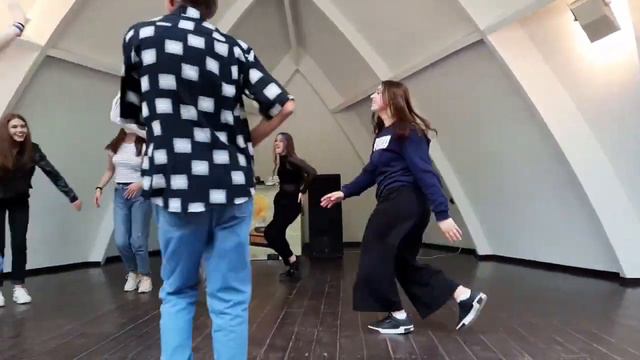 🌟КОГДА УБЕГАЛА 💃ОТ ТЕБЯ 😊БЕЗ ОГЛЯДКИ, ШЛЕПАЛИ ШЛЕПКИ смотреть онлайн