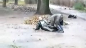 Алкаши танцуют брейк